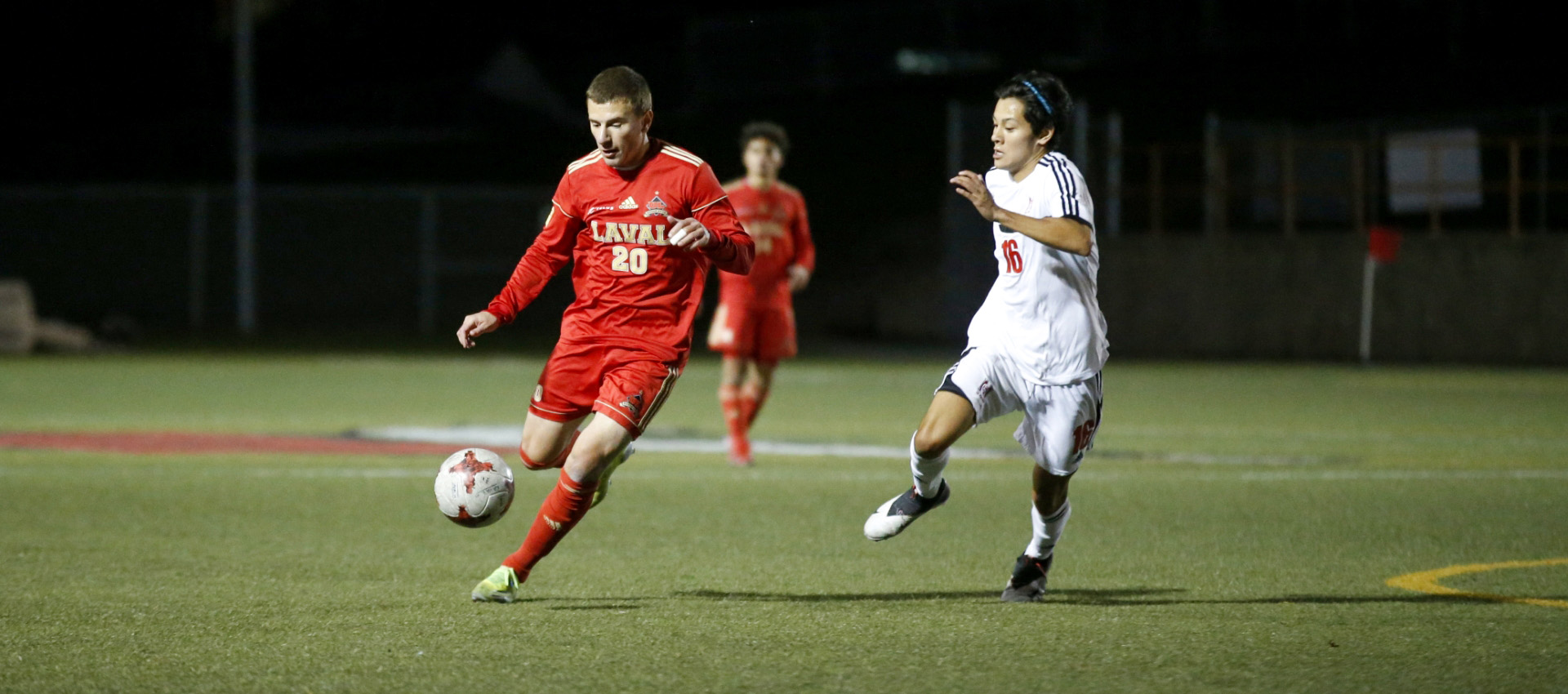match de soccer rouge et or masculin