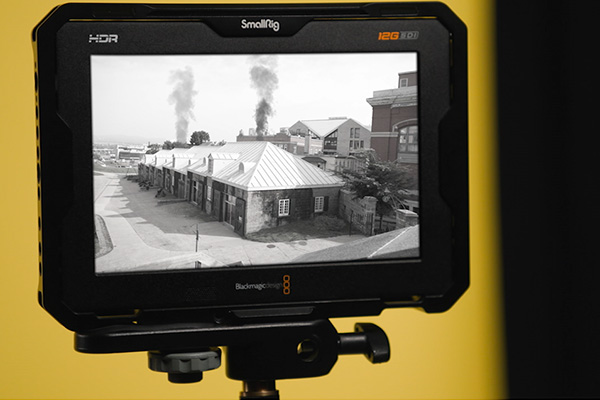 écran présentant une image d'époque