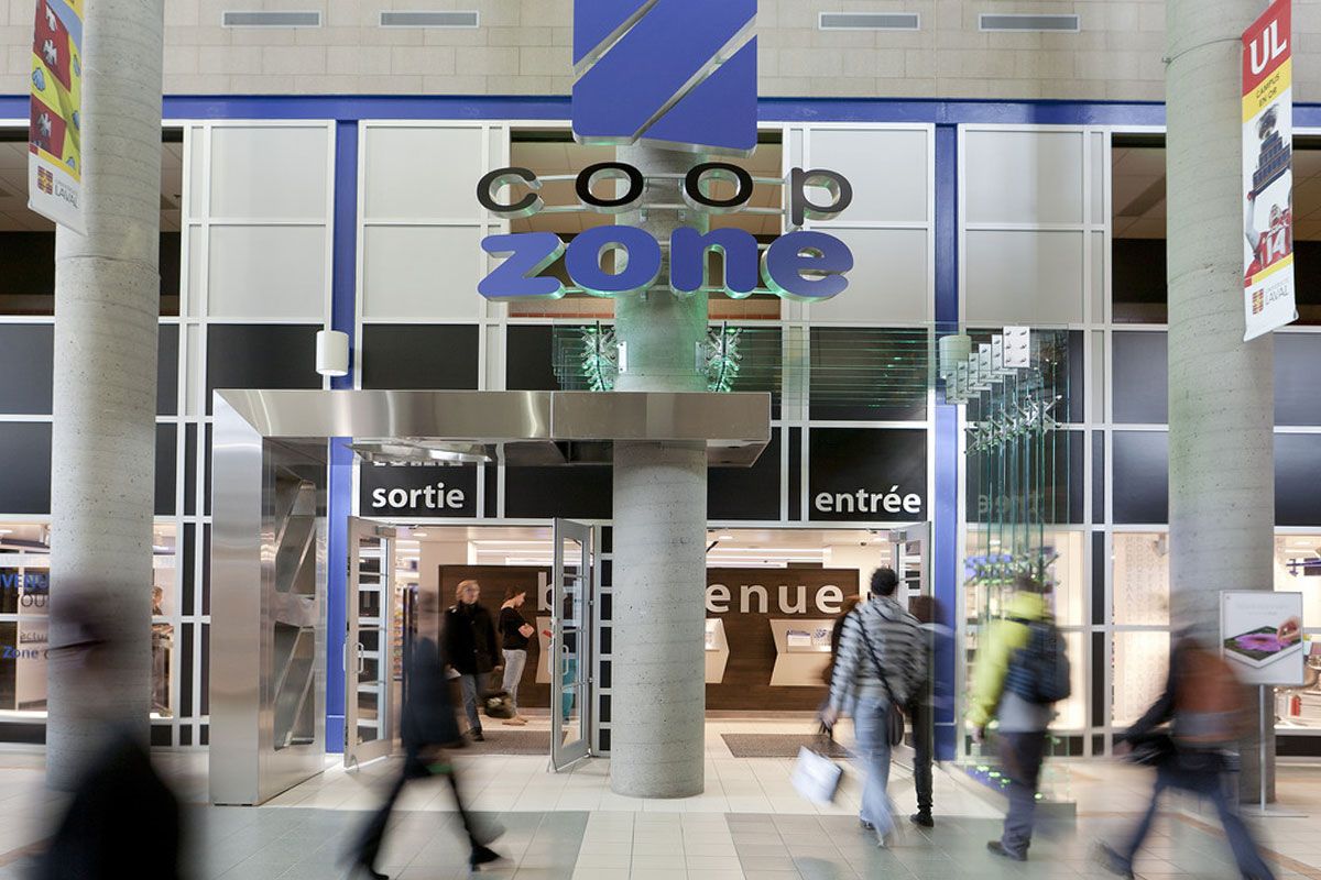 Devanture de la Coop Zone de l'Université Laval