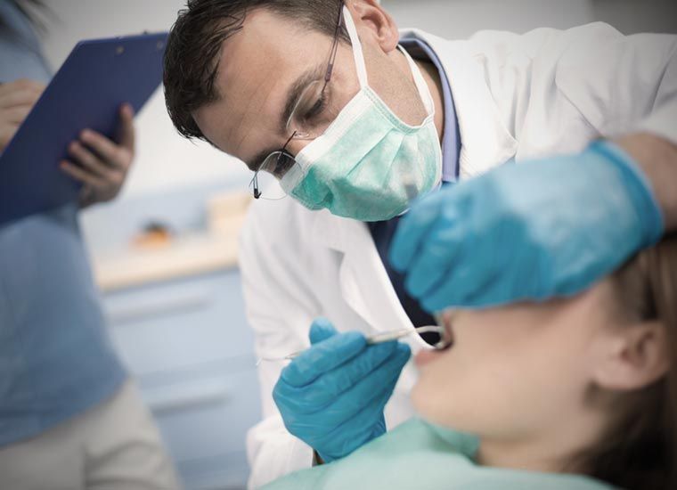 étudiant en médecine dentaire