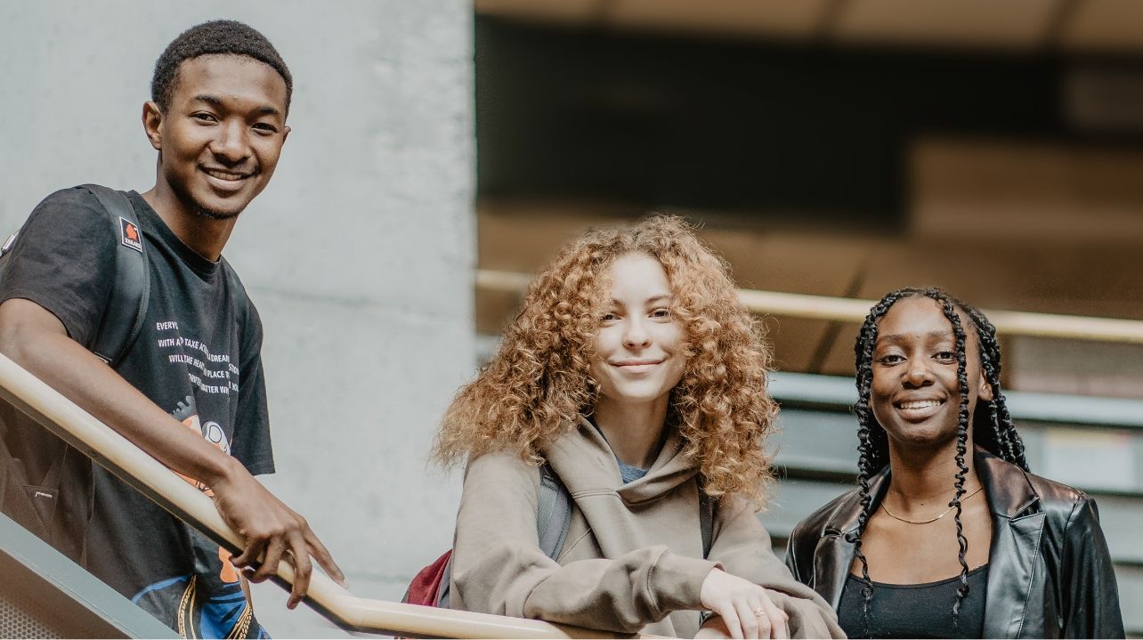 Étudiant et étudiantes