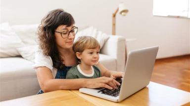 Mère avec son enfant