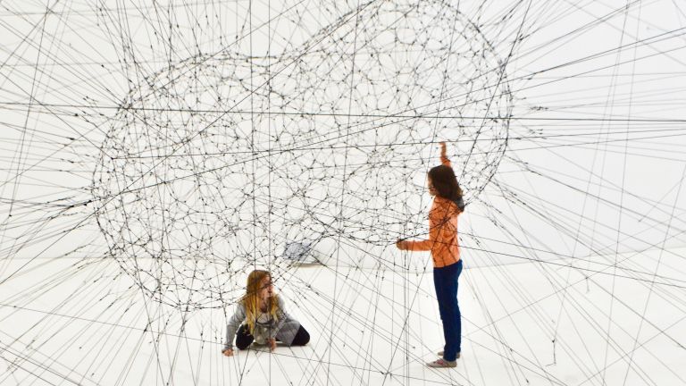 Image vectorielle avec deux fillettes