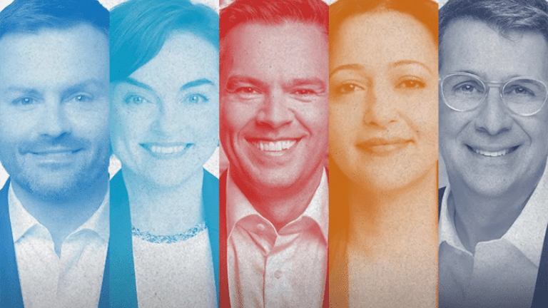 Les cinq partis politiques
